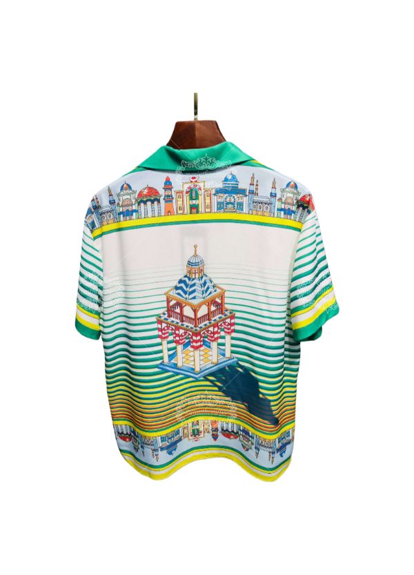 Kaus Pemandangan Kota Geometris Emas Hitam | Galeri Mewah