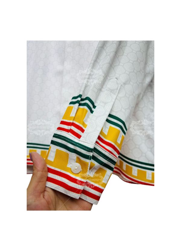 Kaus Rantai Geometris Emas Hitam | Galeri Mewah