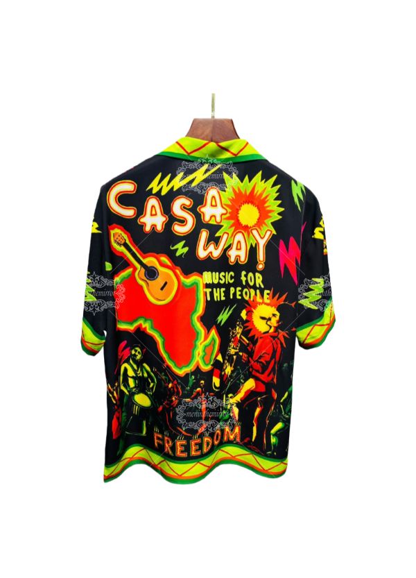 Kaus Barok Geometris Emas Hitam | Galeri Mewah