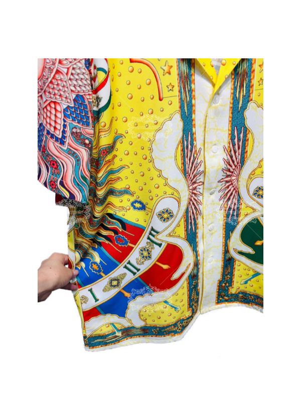 Kemeja Bermotif Dewa Matahari & Jam Matahari | Celana Pendek Barok Kuning Luxe